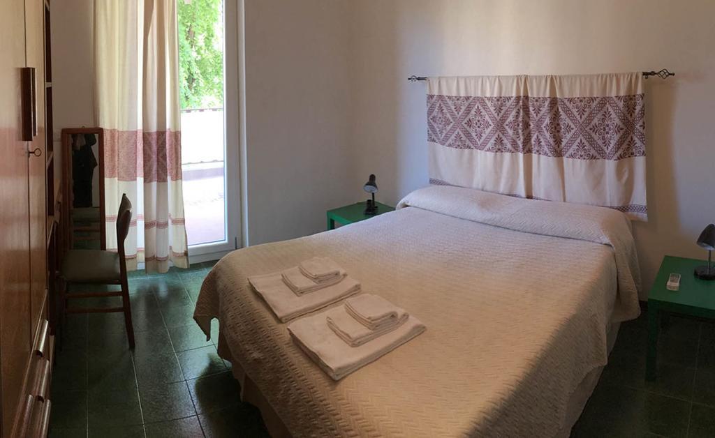B&B Sulis อาลเกโร ภายนอก รูปภาพ